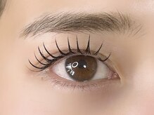 【視線を惹きつける】束感仕上げのナチュラルタレ目デザイン♪