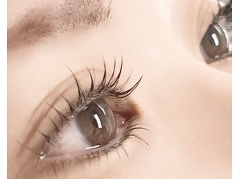 アイミーアイビューティー 宇都宮江曽島店(ime eyebeauty)/上下パリジェンヌラッシュリフト
