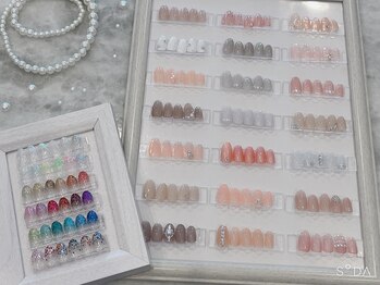 クリスタルネイル 船橋(Lily by Crystal)/シンプルコースは豊富な21種類♪