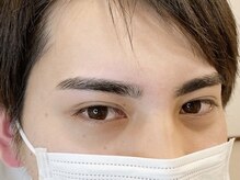 ホワイトアイ 西梅田(WHITE EYE)