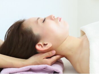 ヘッドトゥトウ(Head to Toe)の写真/【22時迄◆お仕事帰りにも◎】疲れが取れない、寝付きが悪い、首肩こりや足のむくみがひどい等お悩み改善に