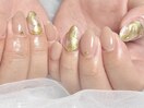 上品ゴールド×ニュアンスネイル