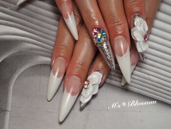 ネイルサロンアンドスクールエムズブロッサム(Nailsalon & school M's Blossom)/スカルプアートやり放題コース