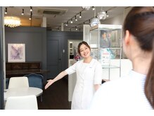 ポーラ ブルーノート 西明石駅前店(POLA Blue Note)/お出迎え