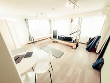 姿勢改善専門スタジオネコノビ
