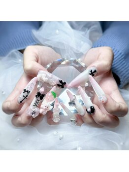 エリゼ(Elysee)の写真/“かわいい”を全部盛り♪
ちゅるんピンク×ミルキーホワイトの愛され配色で視線独占の大盛り3Dネイル!