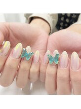 ルーミー アンド コー(Roomy&co.)/オーロラ×蝶々ネイル