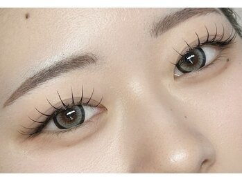 リュネル(Lunelle)の写真/「大人女性のための癒やしの隠れ家」完全個室のプライベート空間で、まつげのお悩みを徹底解決★