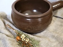 ロハス(LOHAS)/蒸気を出す壺も黄土を使用