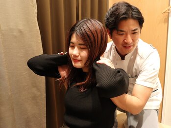 アイキュア鍼灸接骨院 溜池山王メトロピア店(iCure鍼灸接骨院)/骨格矯正