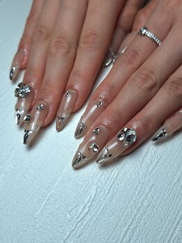 ウルステラ(ulstella)/キラキラMAXビジューネイル