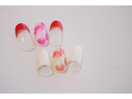 花びらネイル
