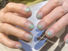 アモフ(amof)/グリーンラメグラデーション