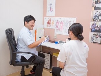 安井鍼灸接骨院 愛西院の写真/スタッフは国家資格保有の実力者☆整体/骨盤矯正/筋膜ほぐし/鍼etc.様々な角度からお悩みにアプローチ！