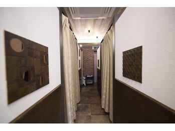 ビファイン鍼灸治療院 代々木上原院/内観