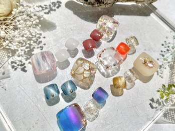 ユジュ ネイル(yju nail)の写真/【定額シンプル/ラグジュアリーコース】最新トレンド満載のデザインで足先に視線が集中★400色から変更OK◎