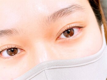 デイズ アイ ベクシー(Day`s eye Becsy)/自然に目元が盛れる!