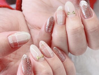 サロン ド 花歩 松山本店の写真/ネイリストが作成した「オシャレな季節のデザインサンプル」から選べる♪フィルインオフ無料で大満足◎