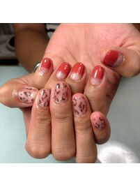 流行りのちぐはぐネイル