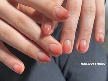 ネイルドットスタジオ 堺筋本町(NAIL DOT STUDIO)/グラデーション