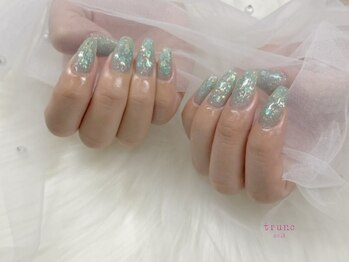 グリーンホロ入りネイル