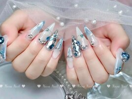 ブルービジューネイル