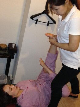 ベイリーズ うつのみや表参道スクエア店/骨盤矯正ストレッチ 施述の流れ8