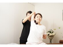 らくほう中野リラクゼーションサロン/ググ～とのばしてスッキリ！