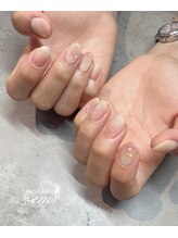 エム(em)/桃ネイル