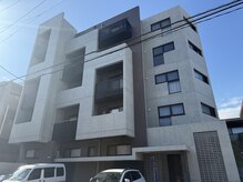 セルクル ネイル(cercle nail)の雰囲気（マンションの目の前や近隣にコインパーキングがあります。）