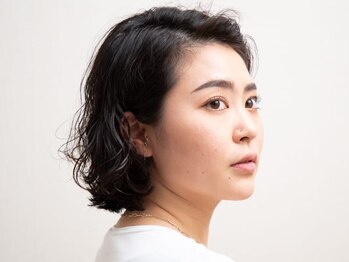 ビューティサロンココ 一宮店(Beautysalon COCO)の写真/【ブロウラミネート(眉毛パーマ)x眉毛ワックス¥4900】最強"眉毛"ケアでふんわり立ち上がった垢抜け眉毛に