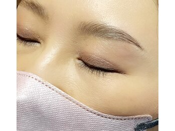 ブリリアント(brilliant)/ハリウッドブロウリフト