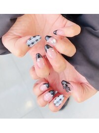 黒フレンチ×チェック
