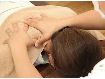 ししまる骨盤整体院 一宮院/【整体】猫背や肩こり改善