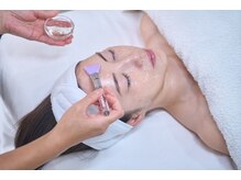 エミレーブ シロカネ(Hemireve Shirokane)/肌本来の美しさを呼び覚ますケア