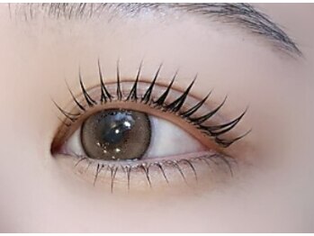 バックスアイ 天王寺店(BUCKS EYE)の写真/【天王寺でマツエクなら】圧倒的なモチを叶える最新LED導入店◎理想のデザインを種類豊富な毛質で実現☆