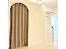 メルティ(Melty)の雰囲気(韓国カフェのような色味の店内でお待ちしております♪)