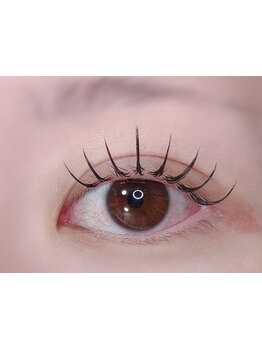 ナチュラル上品な目元にしたい