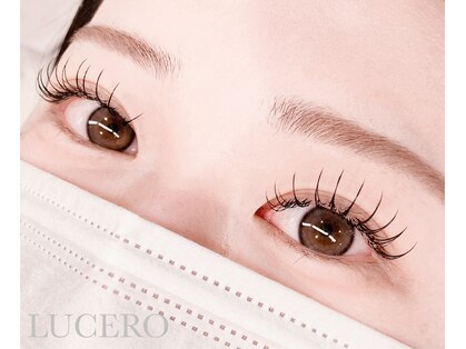 ルセロ(LUCERO)の写真