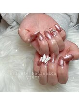 ヴィヴィア(VIVIA)/