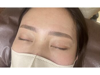 ビューステージ アイブロウサロン 高崎/平行眉