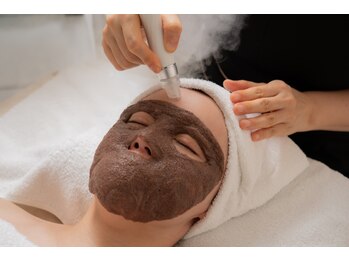 エリザ(ELIZA)の写真/気になる鼻の黒ずみ・頬の毛穴の開き・テカる脂性肌もまるごと解決！