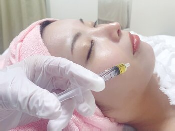 フレアージュ(FLAIRGE)の写真/【最新小顔施術】 レモンボトルで頬やフェイスライン周りの脂肪を減らしスマート小顔に♪最新ダイエット◎