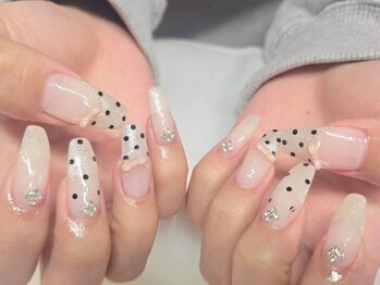 ルーシー 心斎橋(LUCY)の写真/流行に敏感なスタッフが創る上質Artに注目！【10本アート何でもし放題¥7900】技術&施術の早さに自信あり♪