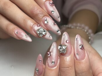 PRIME【プライム】の写真/《スカルプ付け放題コース有◎》パーツ沢山キラキラネイルが得意♪アクセサリーのような輝きに*