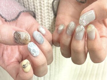 イビズ 新宿店(eviz)/ちぐはぐネイル