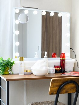 ソーレ(Sole)/《REVI》メイク台もご用意