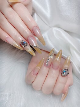 クイーンネイル(Queen Nail)/