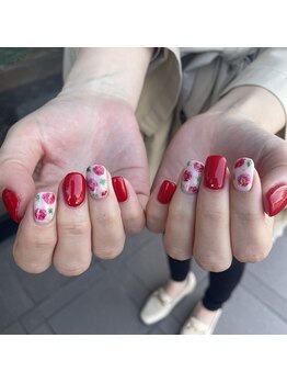 トータルサロン 白べぇーっ プラス/バラネイル♪