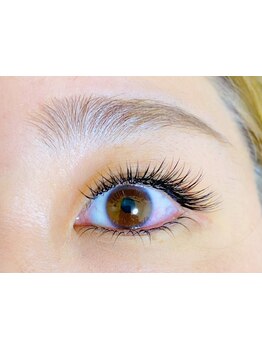 ボリュームのある目元にしたい